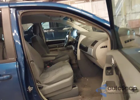 2010 Dodge Grand Caravan Sxt from USA, damaged, VIN 2D4RN5D13AR444105